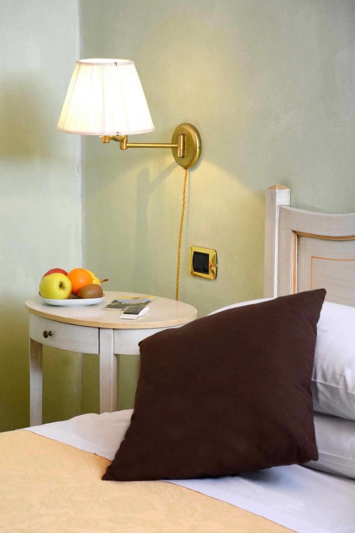 Albergo Dimora Storica Antica Hostelleria Crema Buitenkant foto